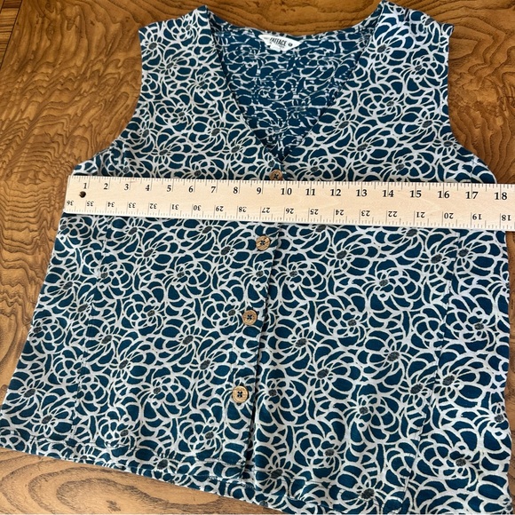 Fat Face Teal and White Swirl Blouse. Size 8 - Picture 11 of 11